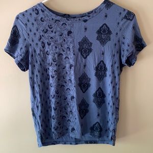 American Eagle tee, size small